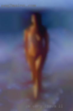 I'm Ipava, IL very open minded and love sex.